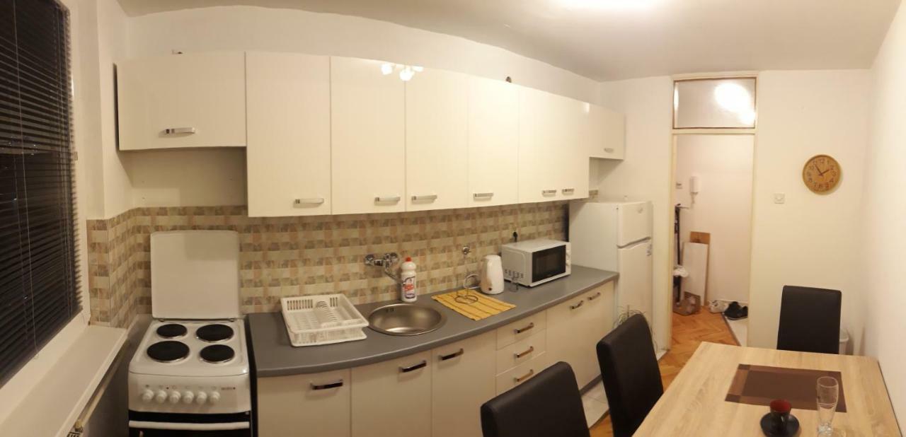 Apartment Ambrela 2 Sarajevo Bagian luar foto